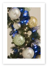 Holiday Garlands & Bows, Garland with Ornaments